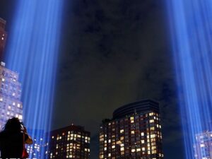 911