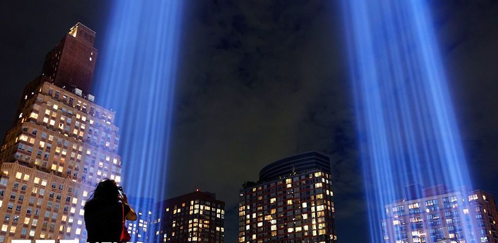 911